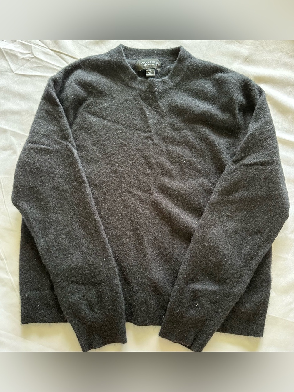 Banana Republic women’s  Dark Gray Crewneck Sweater Cashmere
